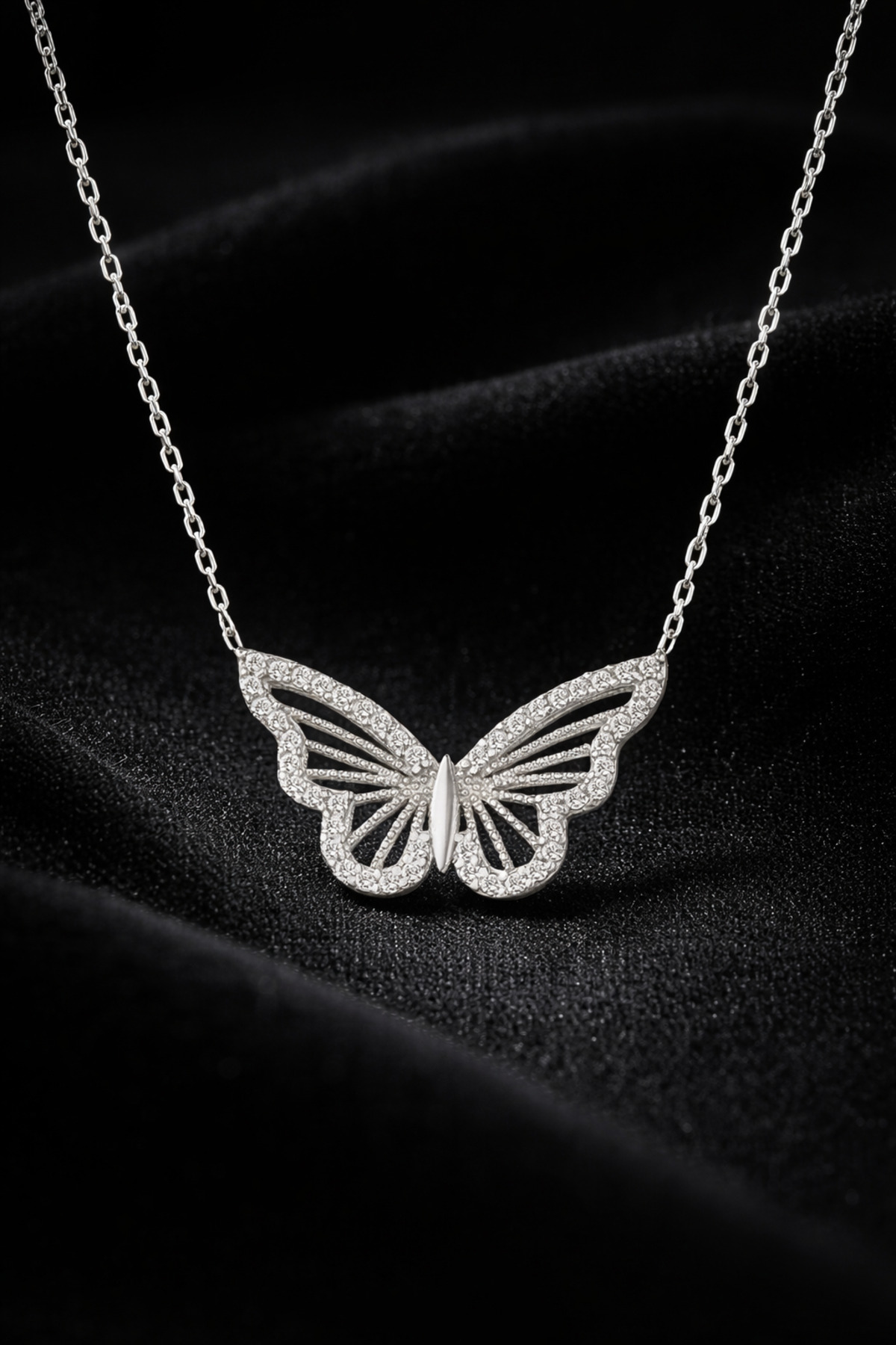 Zirkon Taşlı Kelebek Kolye Gümüş Renk Paslanmaz Çelik – Kararmaz, Anti Alerjik, Suya Dayanıklı
