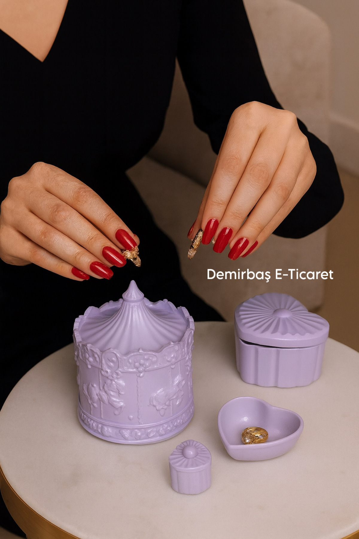 PASTEL MOR - Atlı Karınca Tasarımlı Takı Kutusu ve 3’lü Kalp Şeklinde Takı Kutusu Seti