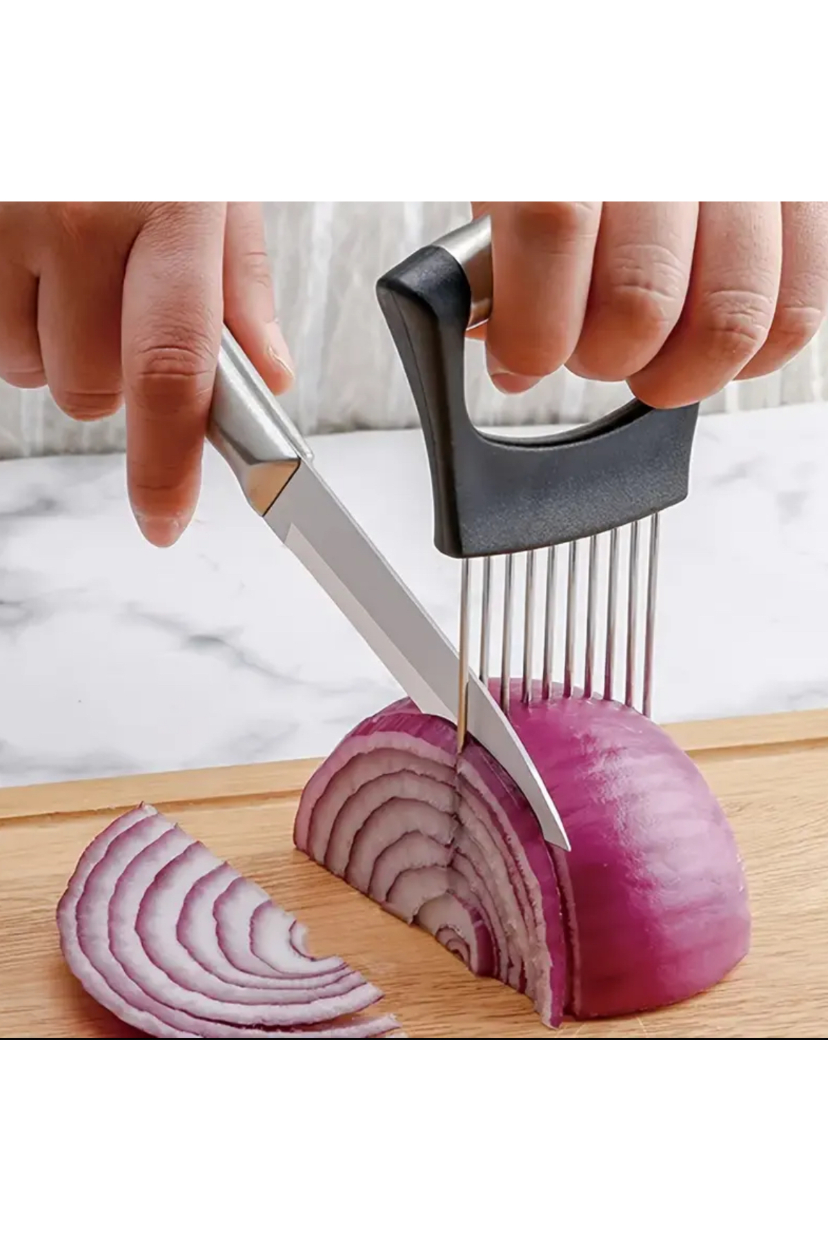 Paslanmaz Çelik Soğan ve Sebze Dilimleyici Tutucu – Güvenli Kesim Aparatı
