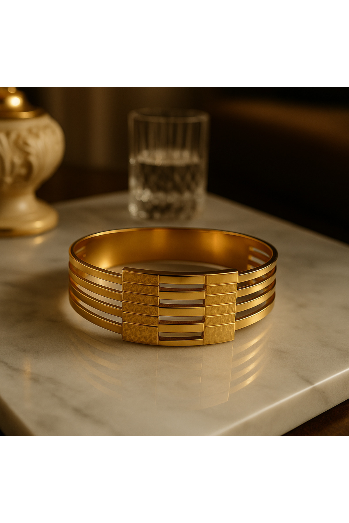 Altın Renkli Kaburga Model Kadın Bilezik – Şık ve Zarif Tasarım, Lüks Görünüm