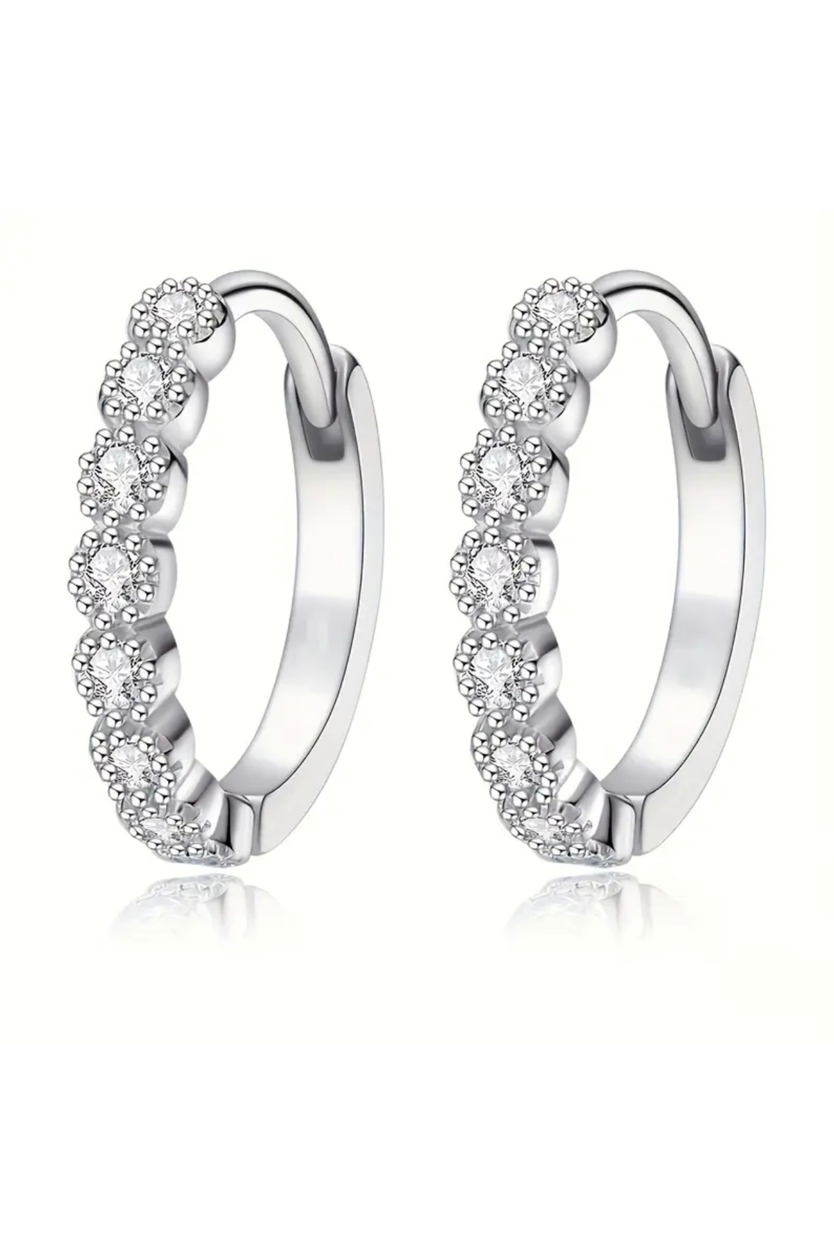 Zirkon Taşlı Gümüş Kaplama Küpe - Şık, Zarif ve Lüks Görünüm